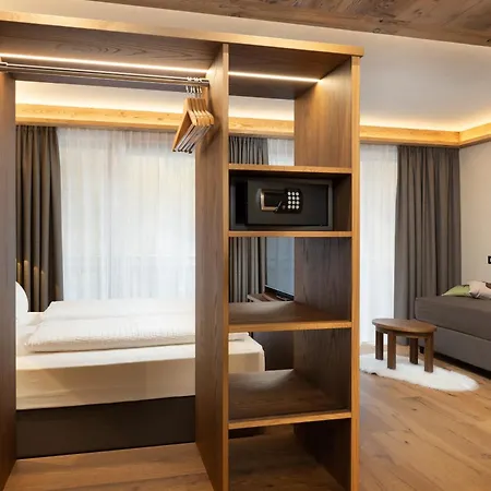 Hotel Camino Rustic Chic