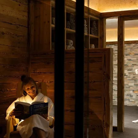 Camino Rustic Chic