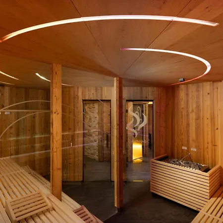 Camino Rustic Chic Hotel