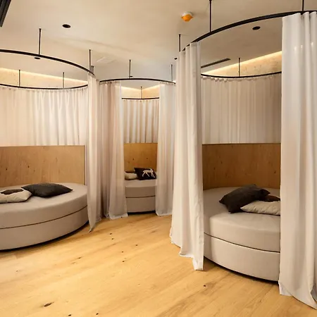 Camino Rustic Chic Hotel