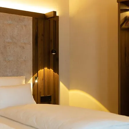 מלון Camino Rustic Chic 4*